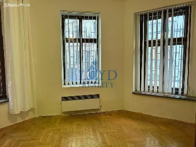Prodej bytu 4+1 80 m² Raisova, Karlovy Vary