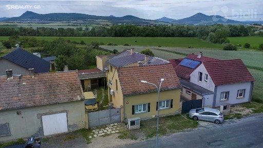 Prodej rodinného domu 130 m², pozemek 330 m²