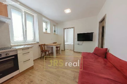 Pronájem bytu 2+kk 34 m² Ježov