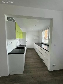 Pronájem bytu 4+kk 84 m² Řezáčova, Olomouc - Lazce