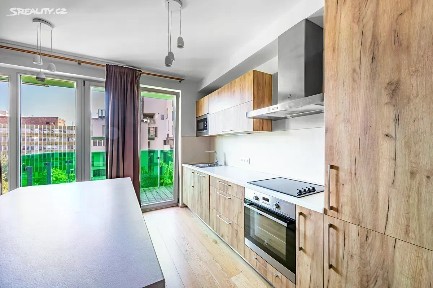 Pronájem bytu 2+kk 61 m² Altajská, Praha - Vršovice