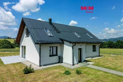 Prodej rodinného domu 160 m², pozemek 2136 m²