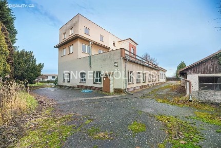 Pronájem kanceláře 870 m²