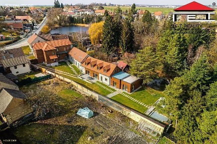 Prodej činžovního domu 561 m² nám. 1. máje, Rynholec