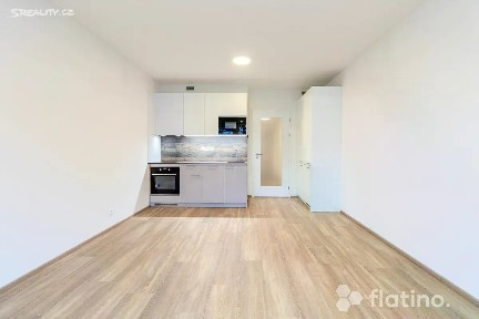 Prodej bytu 1+kk 38 m² Poděbradská, Praha - Hloubětín