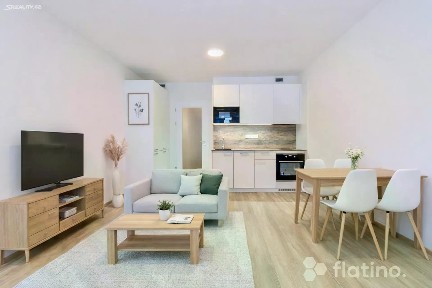 Prodej bytu 1+kk 38 m² Poděbradská, Praha - Hloubětín