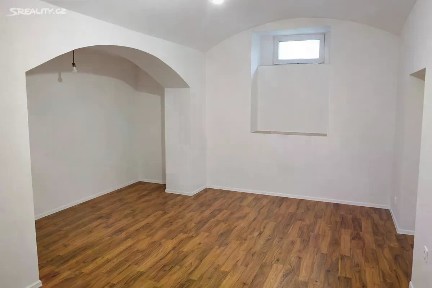 Pronájem obchodního prostoru 110 m² Saratovská, Praha - Strašnice