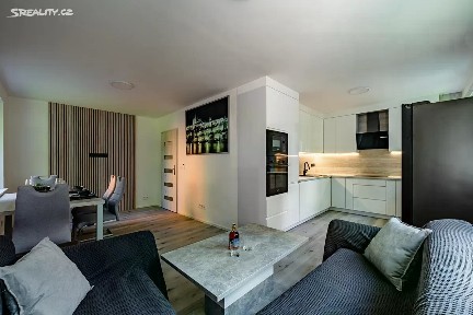 Prodej bytu 4+kk 99 m² nábřeží Závodu míru, Pardubice - Zelené Předměstí