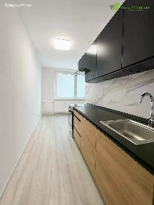 Pronájem bytu 3+1 74 m² Vančurova, Hodonín