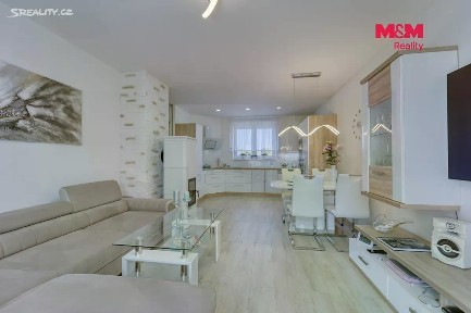 Prodej bytu 3+kk 68 m² Vochov
