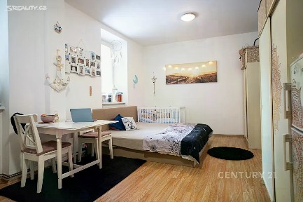 Pronájem bytu 1+kk 27 m² Stojanova, Znojmo
