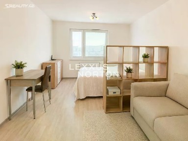 Pronájem bytu 1+kk 34 m² Strnadových, Praha - Vysočany