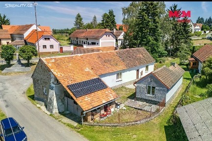 Prodej rodinného domu 89 m², pozemek 339 m²