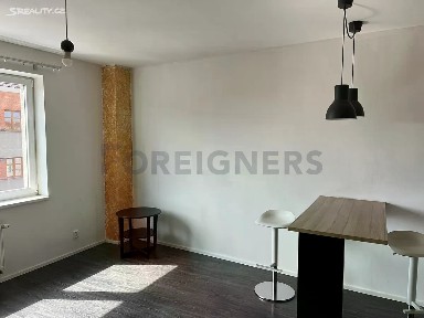 Pronájem bytu 1+kk 32 m² Pichlova, Pardubice - Zelené Předměstí