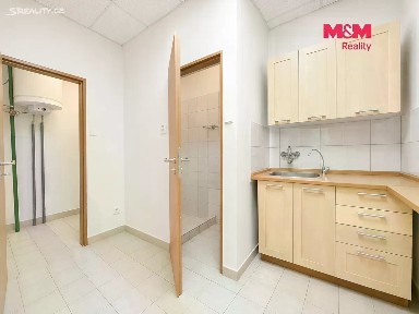 Pronájem kanceláře 50 m² Závodu míru, Sokolov