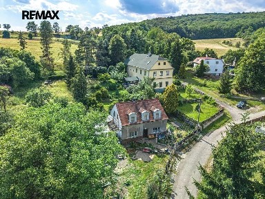 Prodej rodinného domu 256 m², pozemek 256 m²