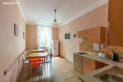 Pronájem bytu pokoje 13 m²