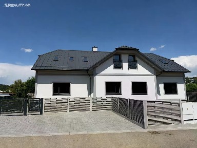 Želechovice nad Dřevnicí, Zlín, Nádražní