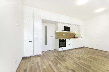 Brno, Brno-město, Žebětín, Hlinecká, 4