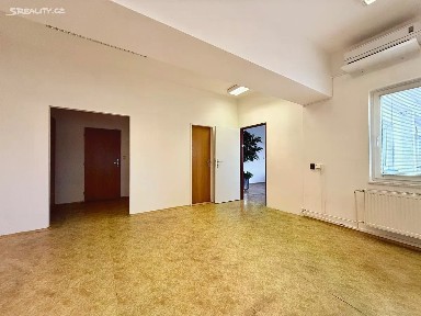 Pronájem kanceláře 58 m² Kaštanová, Brno - Brněnské Ivanovice