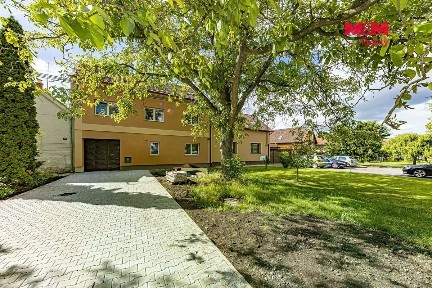 Pronájem bytu 1+kk 20 m² třída Krále Jiřího, Velim