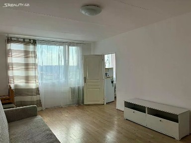 Pronájem bytu 1+1 35 m² Paláskova, Praha - Kobylisy