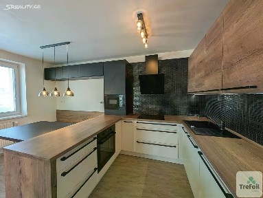 Pronájem bytu 3+kk 86 m² Kříženeckého náměstí, Praha - Hlubočepy