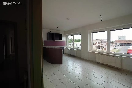 Pronájem bytu 3+kk 74 m²