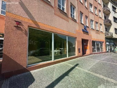 Pronájem obchodního prostoru 323 m² Praha - Michle