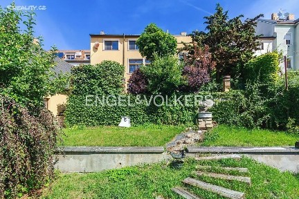 Prodej vícegeneračního domu 324 m², pozemek 454 m² Na bateriích, Praha - Břevnov