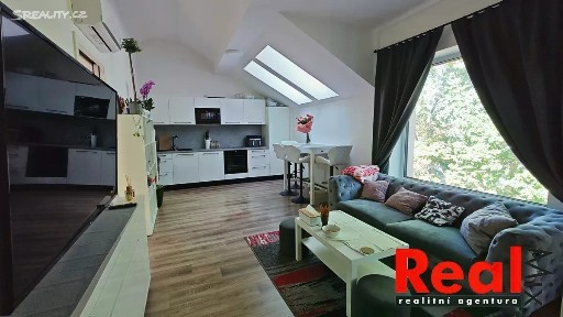 Pronájem bytu 2+kk 52 m² Moravanská, Brno - Přízřenice