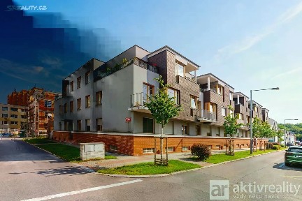 Prodej bytu 3+1 110 m² Mezi domky, Praha - Žižkov