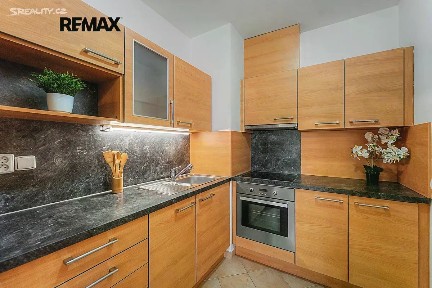 Prodej bytu 2+kk 52 m² Velenovského, Praha - Záběhlice