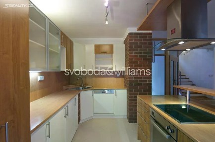 Pronájem rodinného domu 351 m², pozemek 223 m² Nad hradním potokem, Praha - Veleslavín