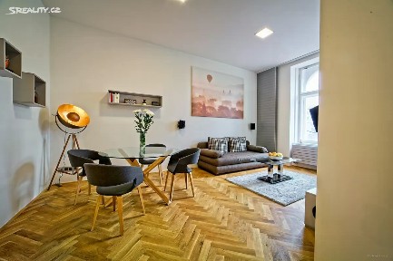 Prodej bytu 2+kk 59 m² Sokolovská, Praha - Karlín