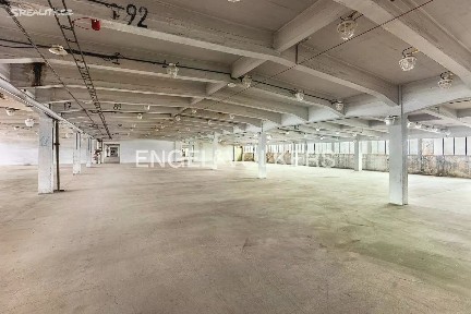 Pronájem skladového prostoru 26705 m²
