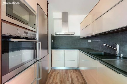 Prodej bytu 3+kk 71 m² Miloše Havla, Praha - Hlubočepy
