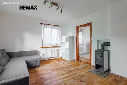 Prodej bytu 3+kk 50 m² Petra Bezruče, Stochov