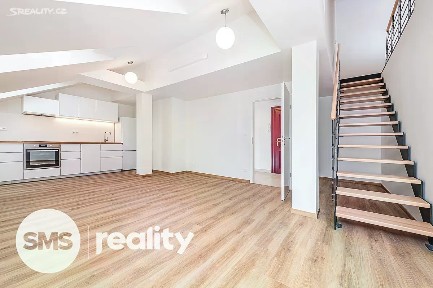 Pronájem bytu 2+kk 66 m² Tomáškova, Praha - Smíchov