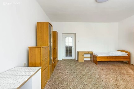 Pronájem bytu pokoje 20 m² Češkova, Pardubice - Zelené Předměstí