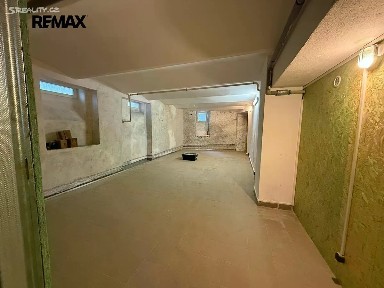 Prodej obchodního prostoru 71 m²