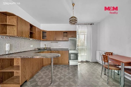 Prodej rodinného domu 170 m², pozemek 141 m²