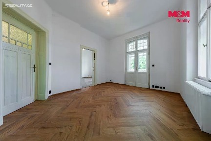 Pronájem bytu 2+1 83 m² Na Vyhlídce, Karlovy Vary