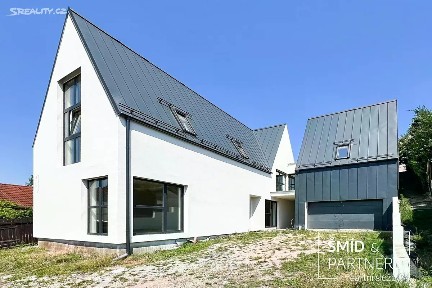 Prodej rodinného domu 230 m², pozemek 448 m²