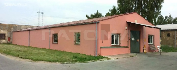 Pronájem skladového prostoru 745 m² Ve žlíbku, Praha - Horní Počernice