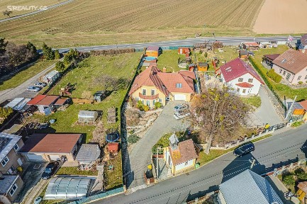 Neplachovice, Opava, Zadky