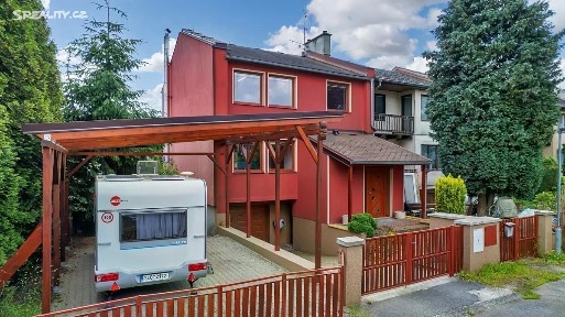 Prodej rodinného domu 140 m², pozemek 295 m²