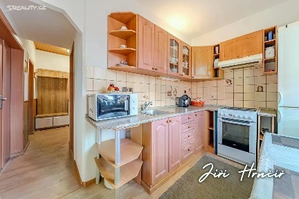 Pronájem bytu 2+1 55 m² Masarykova, Ostrov