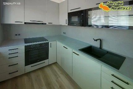 Prodej bytu 2+kk 61 m² Nádražní, Ostrava - Moravská Ostrava
