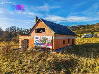 Prodej rodinného domu 144 m², pozemek 1303 m²
